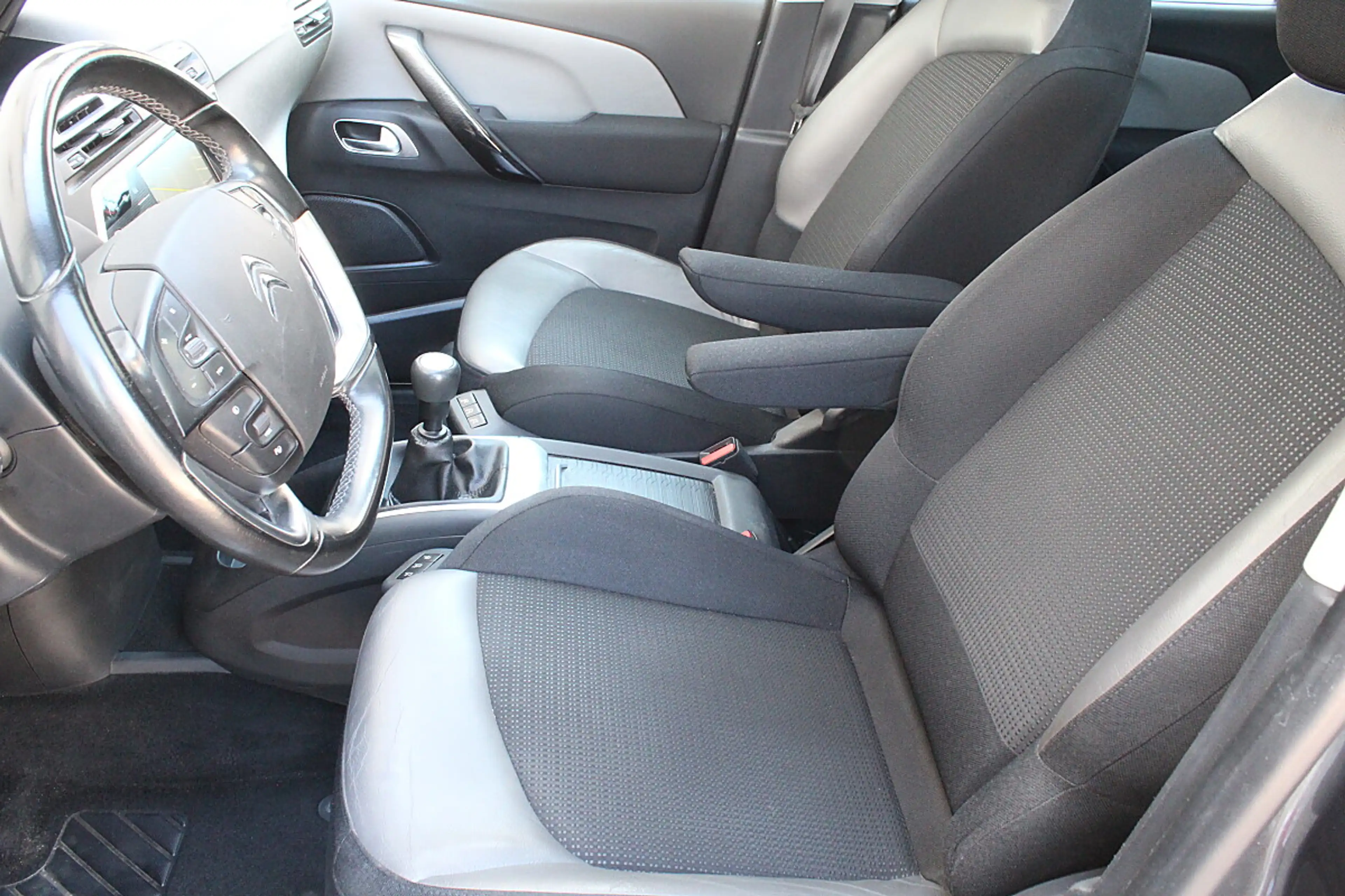 Citroen C4 SpaceTourer C4 Spacetourer BlueHDI 115 Exclusive *7-SITZER* — photo 10