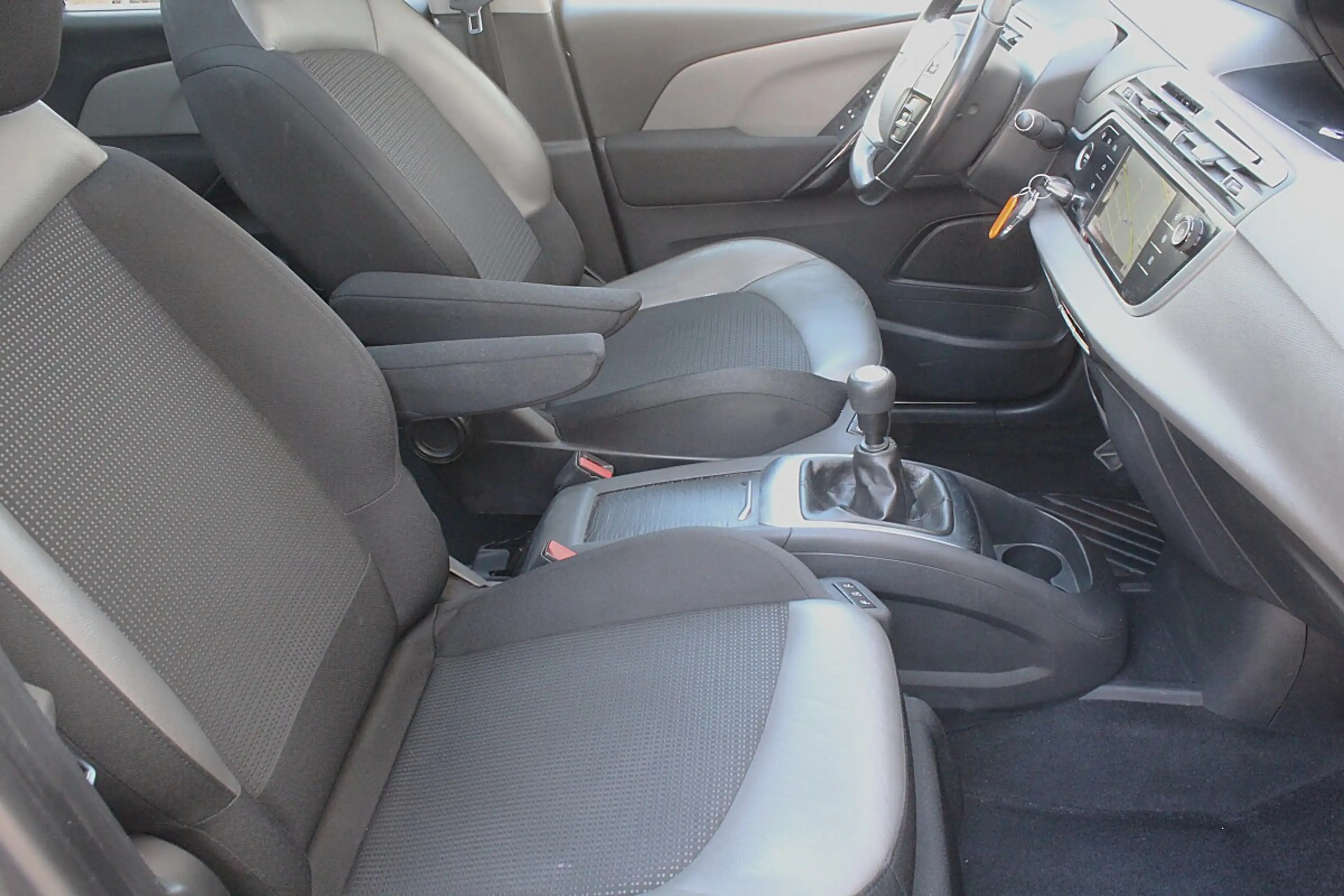 Citroen C4 SpaceTourer C4 Spacetourer BlueHDI 115 Exclusive *7-SITZER* — photo 11