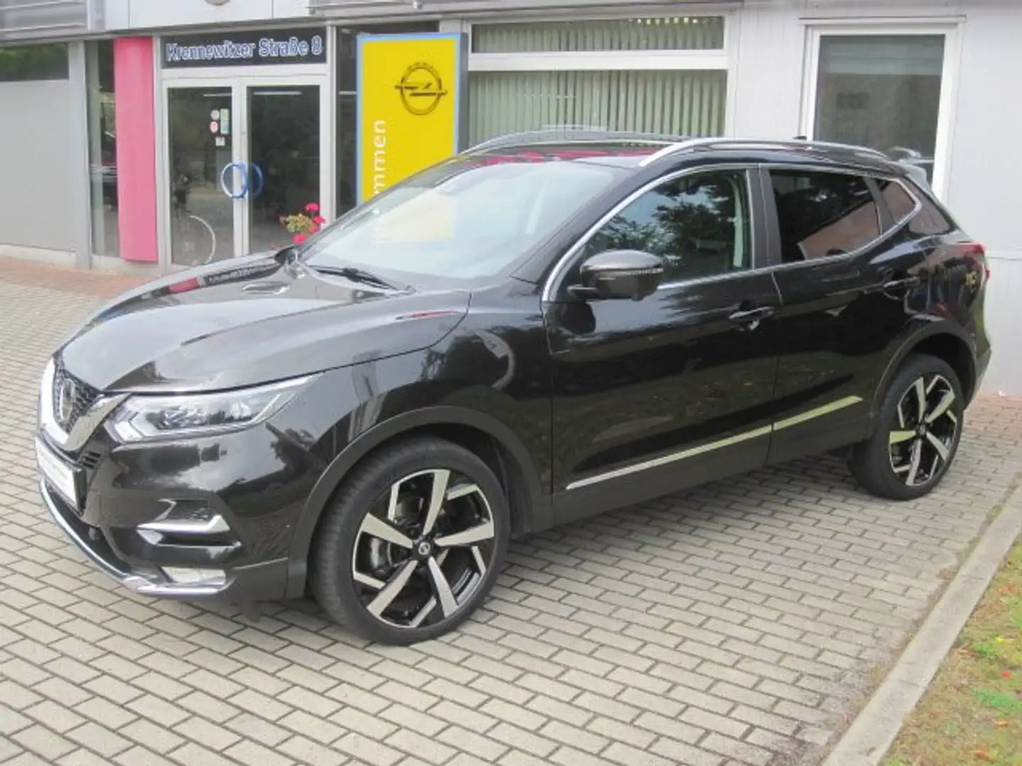 Nissan Qashqai Qashqai Diesel 1.7 dCi Xtronic ALL-MODE 4x4i TEKNA Schwarz - 1