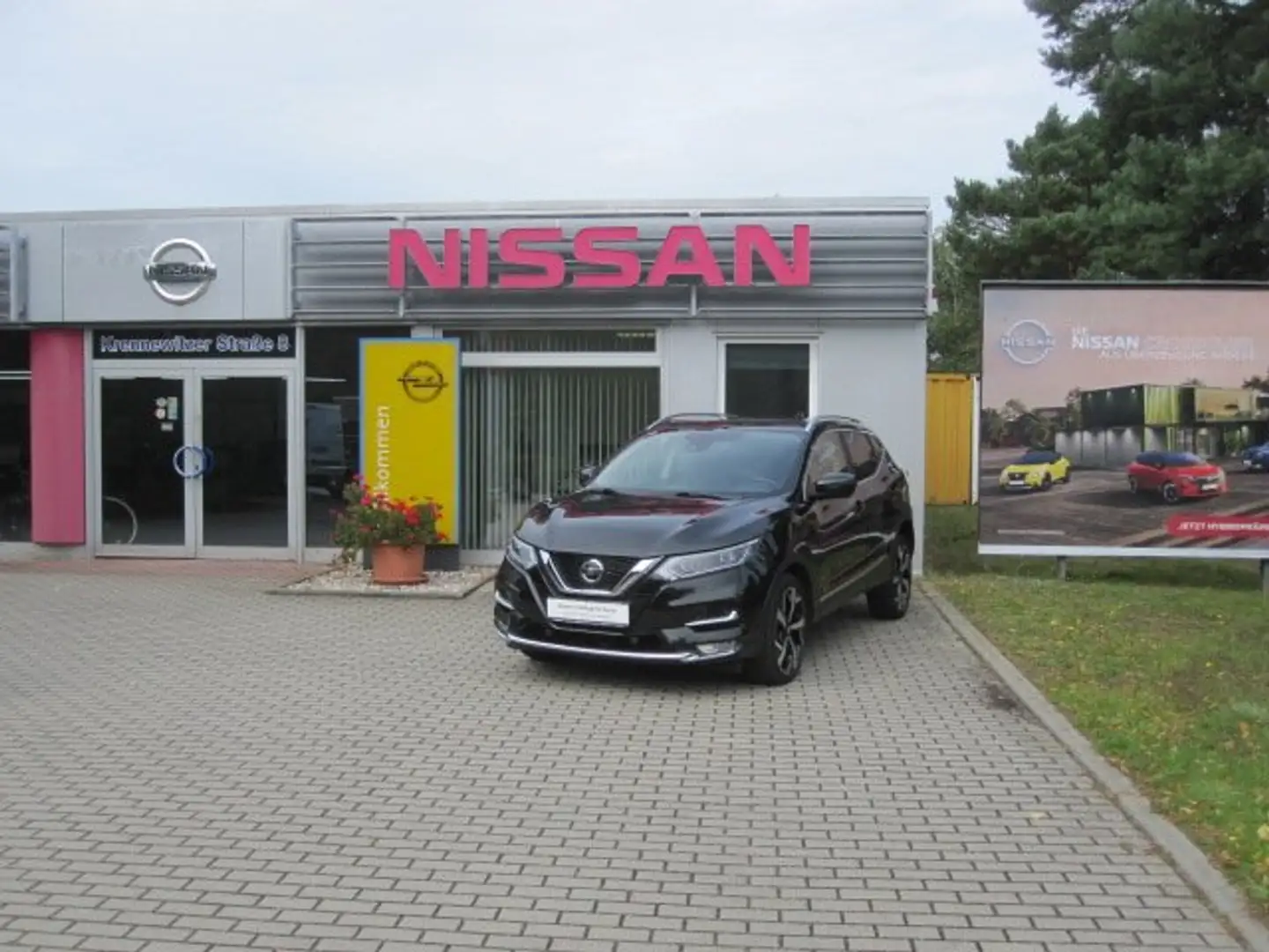 Nissan Qashqai Qashqai Diesel 1.7 dCi Xtronic ALL-MODE 4x4i TEKNA Schwarz - 2