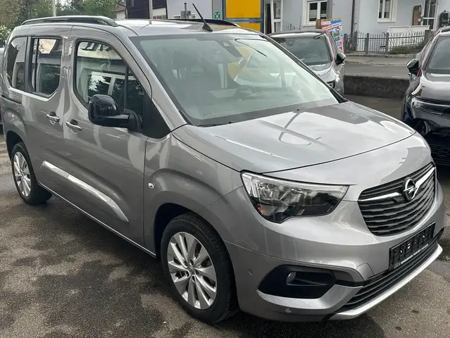 Opel Combo-e Life e Ultimate Head-Up-Display Navi-Pro 11kwLader