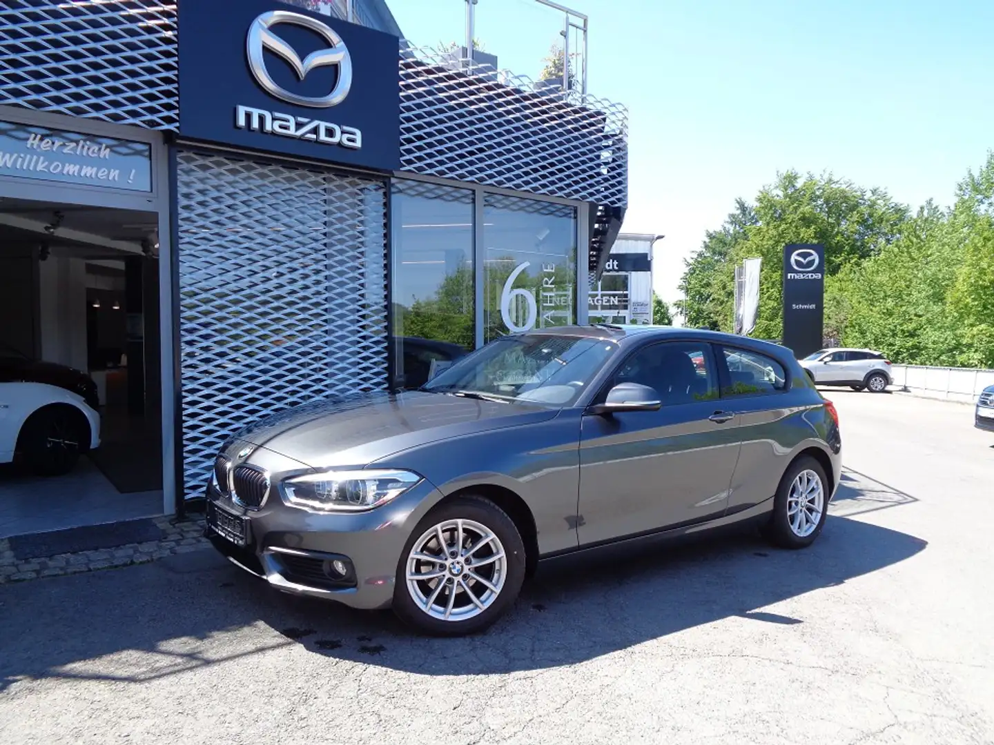 BMW 118 i Advantage inkl. WR Gris - 1
