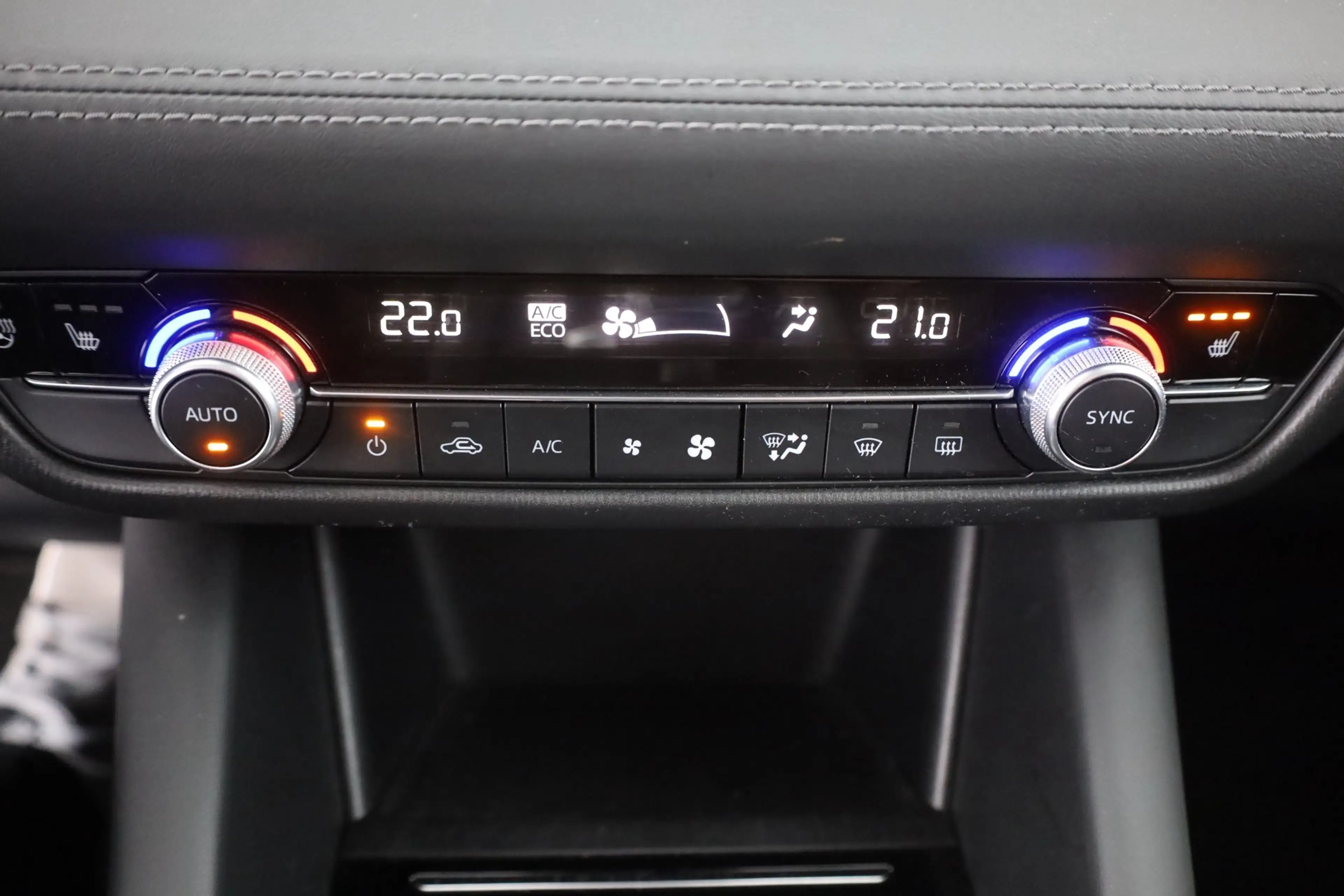 Mazda 6 2.0 SKYACTIV-G Aut. Exclusive-Line LED Navi — photo 13