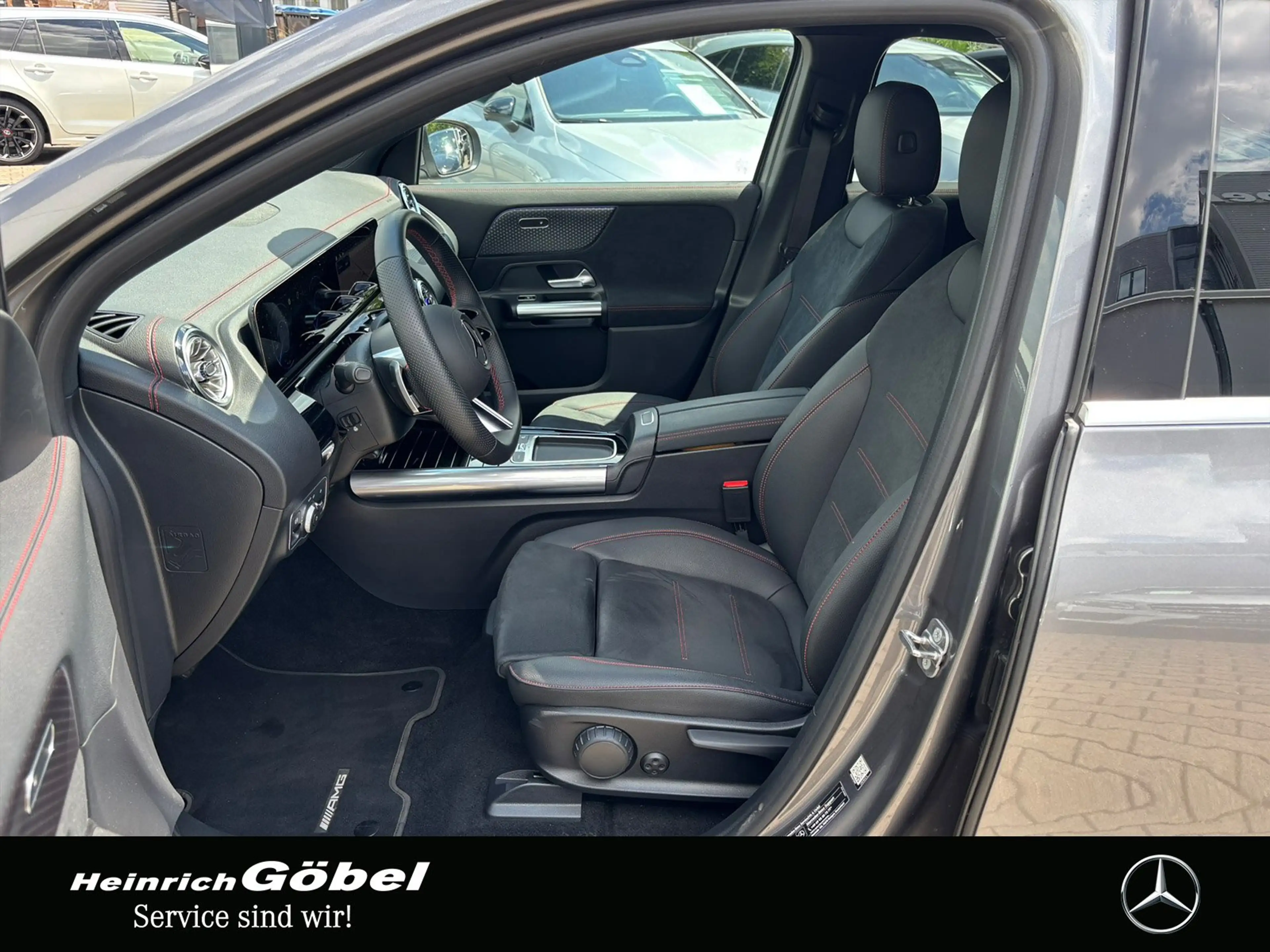 Mercedes-Benz EQA 300 4M AMG*AHK*FAP*ADV-SOUND*360°KAM*AMBIENT — photo 9