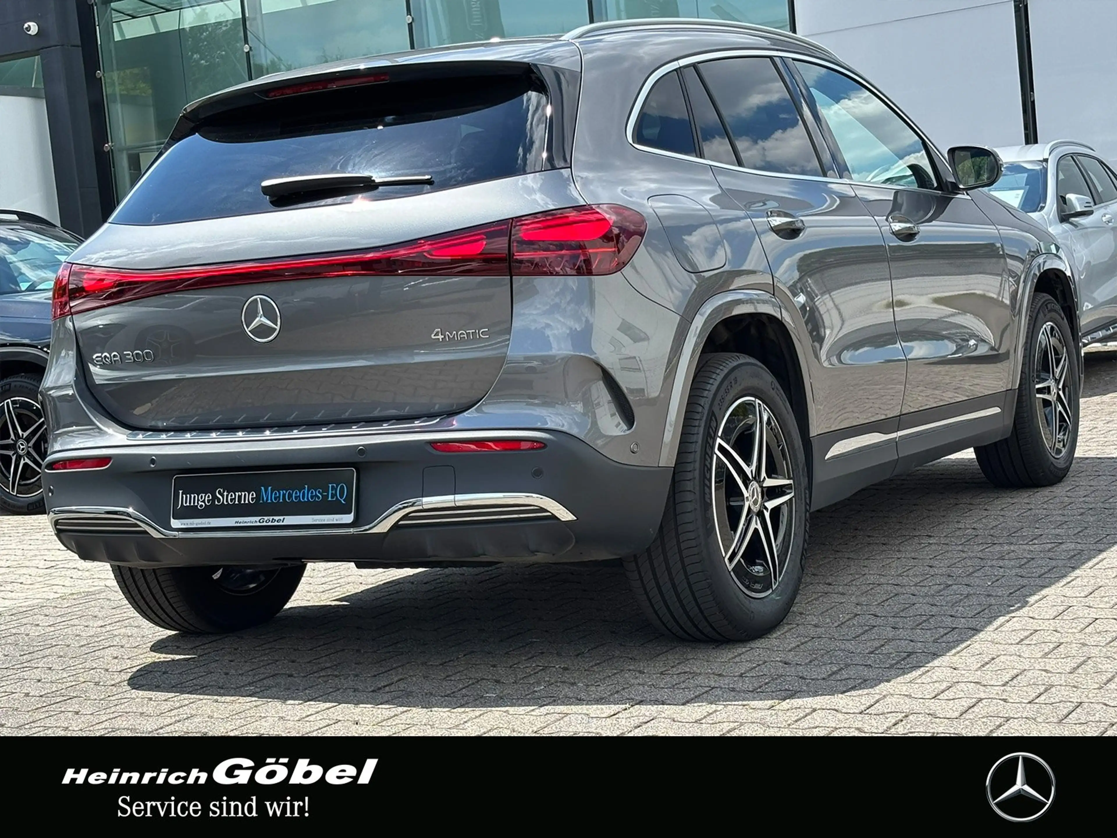Mercedes-Benz EQA 300 4M AMG*AHK*FAP*ADV-SOUND*360°KAM*AMBIENT — photo 6