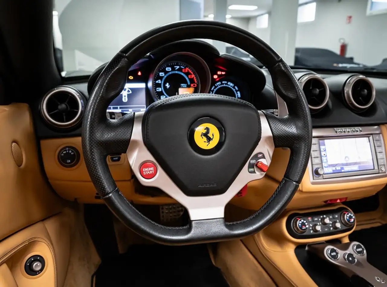 2011 Ferrari California 4.3 dct - SERVICE UFFICIALI FERRARI, photograph 11