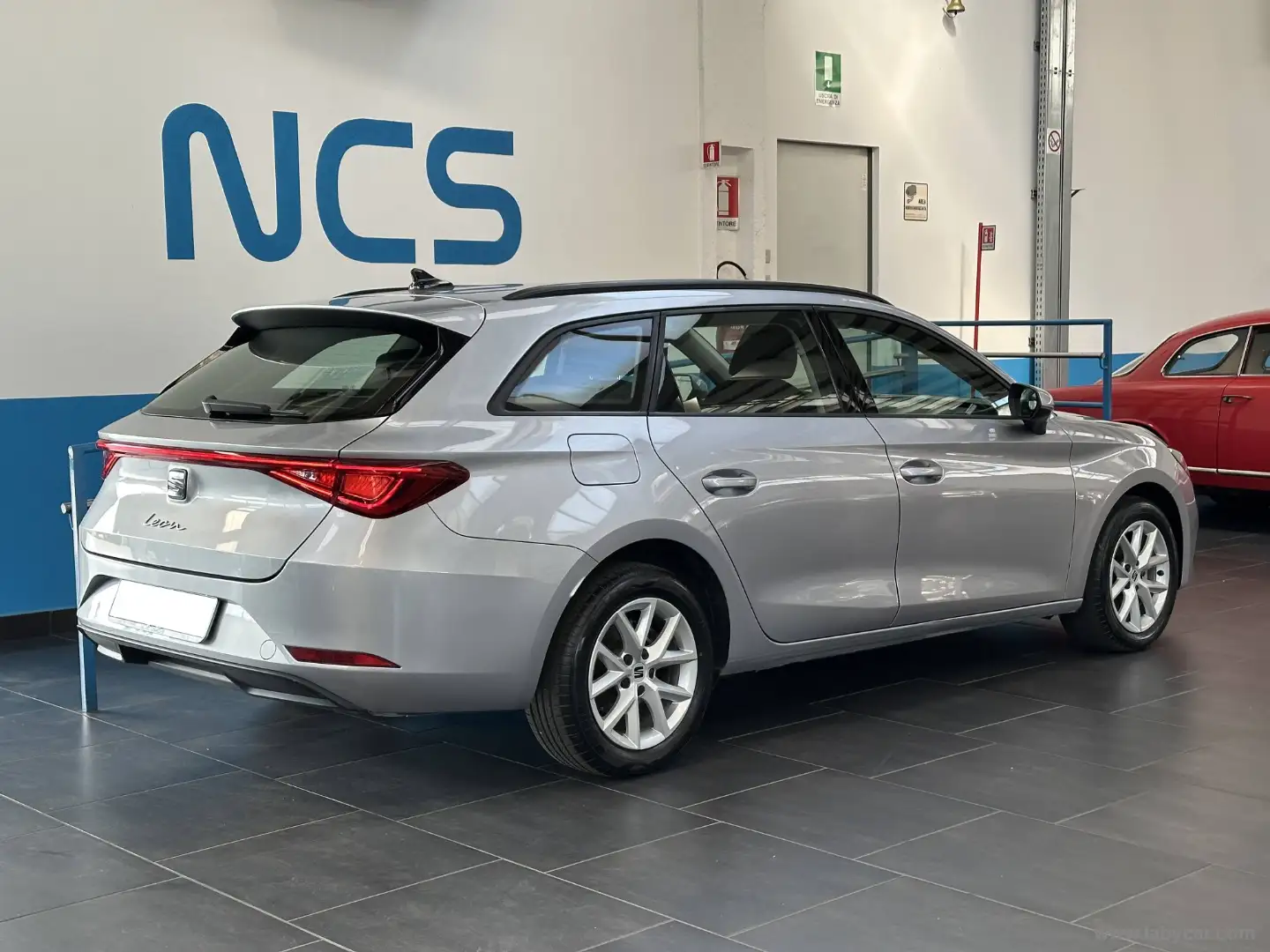 SEAT Leon ST 1.0 eTSI 110 CV DSG Style Argento - 2