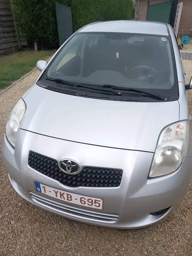 Toyota Yaris 1.3 VVT-i Multi Mode Executive Argent - 2