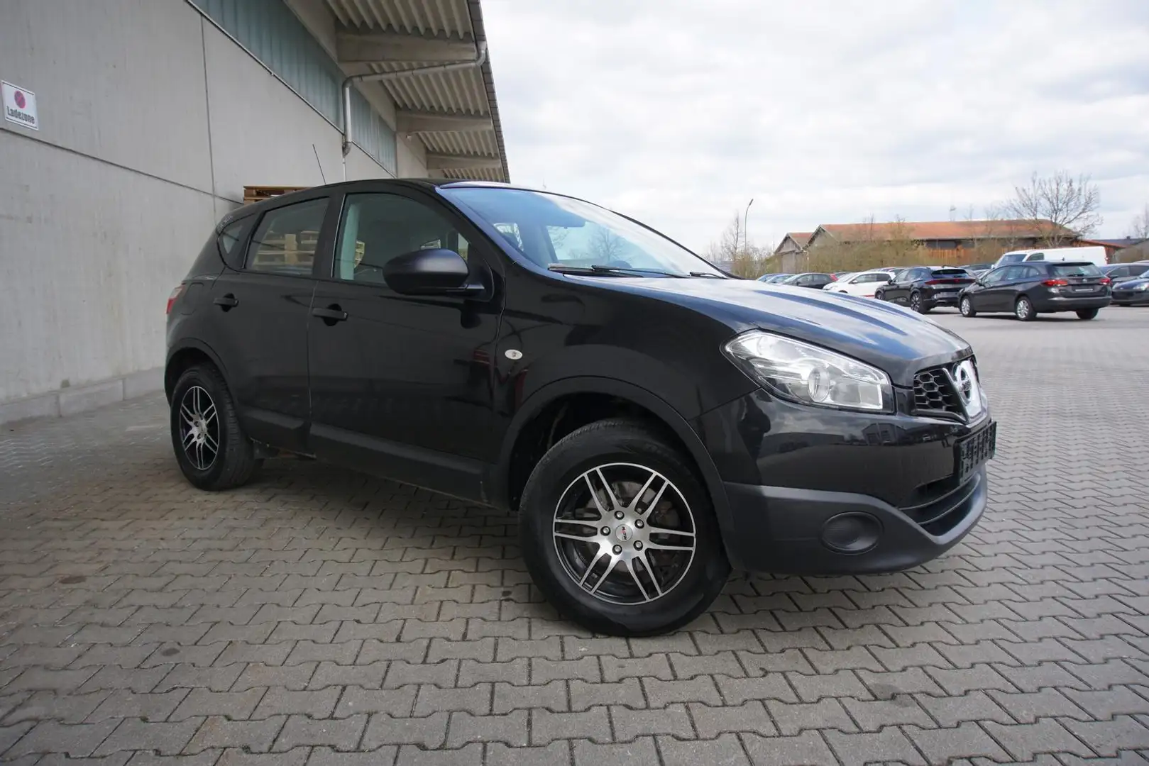 Nissan Qashqai 1.6 16V AHK Freisprech Tempomat 1.Hand Zwart - 1