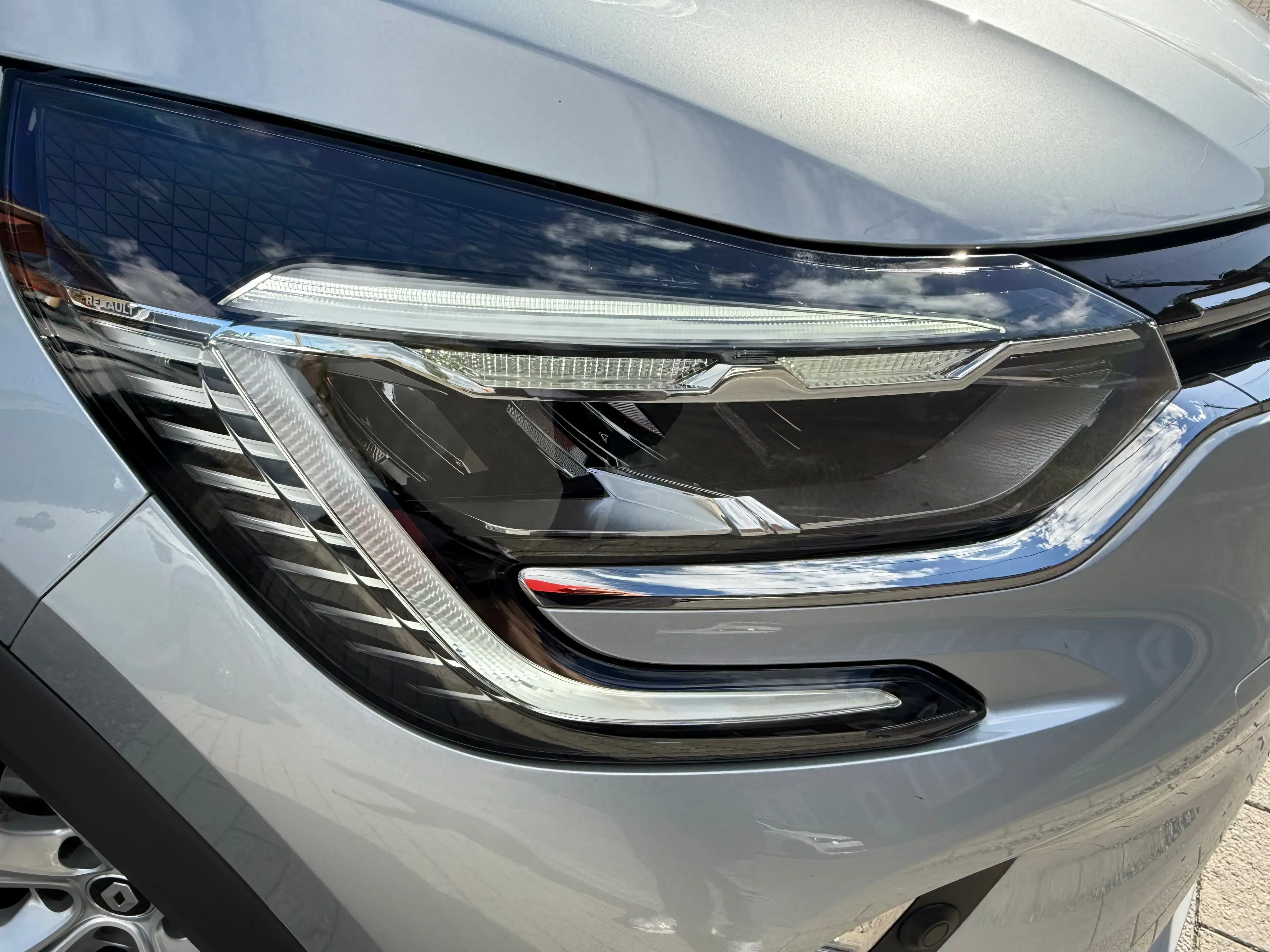 Renault Captur Captur 1.33 TCe MHEV Iconic EDC GPF *Garantie 12M* — photo 9