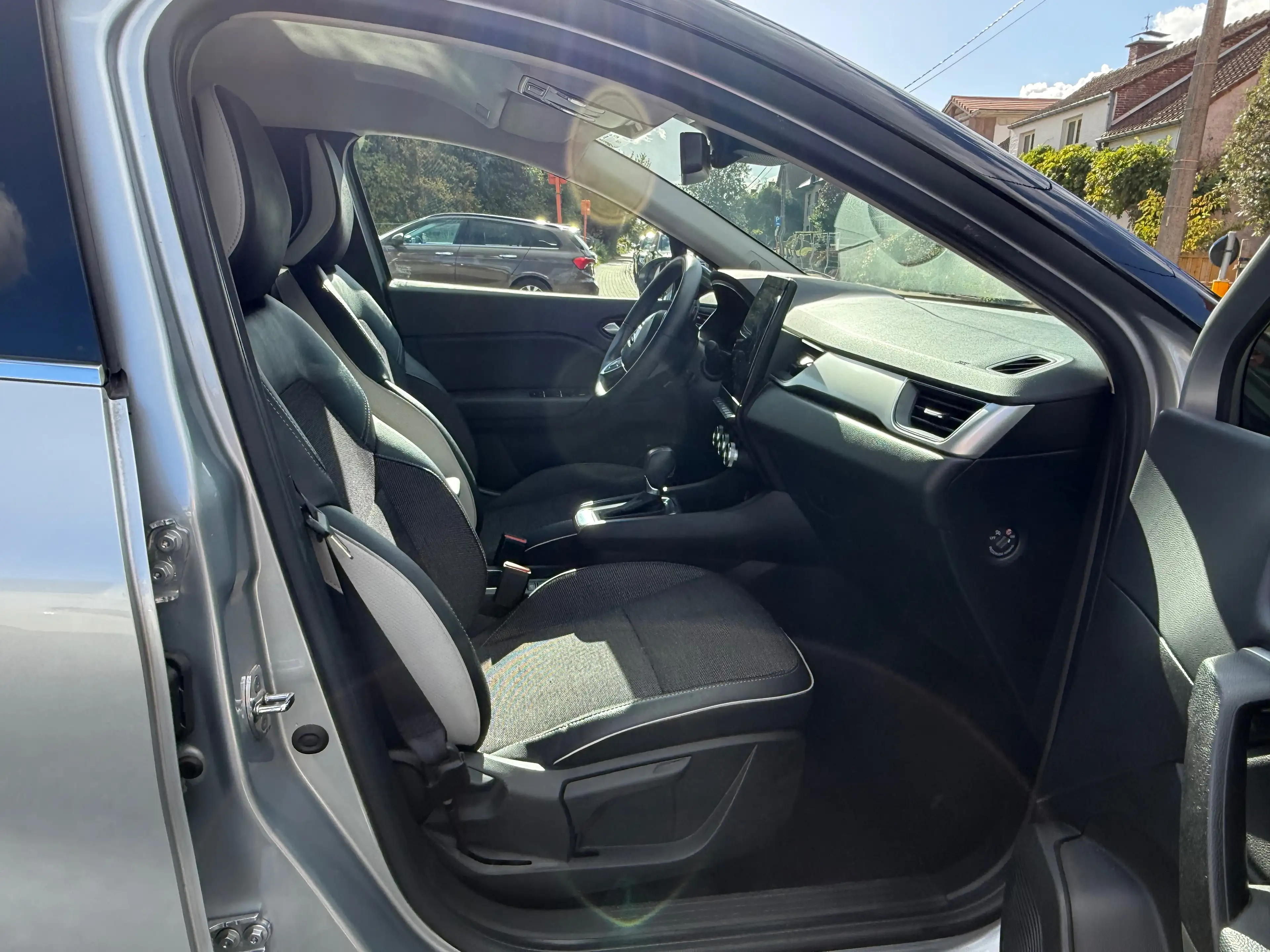 Renault Captur Captur 1.33 TCe MHEV Iconic EDC GPF *Garantie 12M* — photo 12