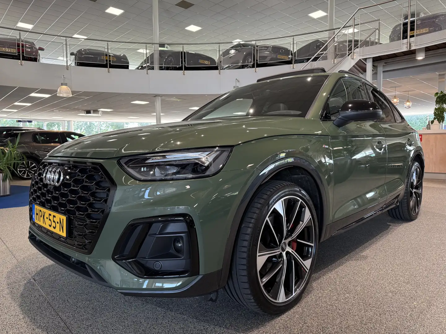 Audi Q5 Sportback 55 TFSI e S edition Competition, Pano, L Groen - 2
