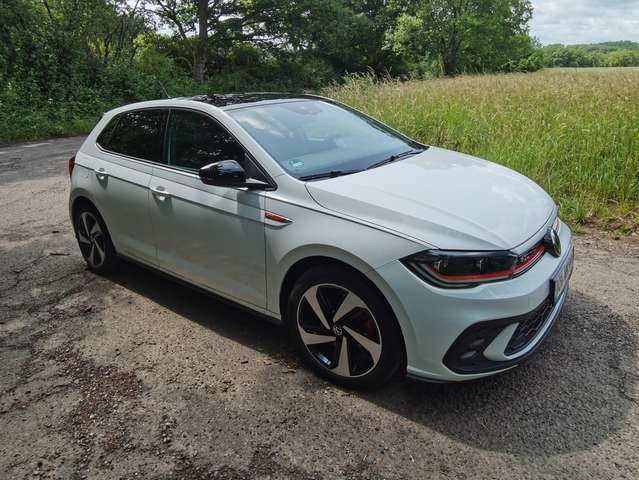 Imagine Volkswagen Polo GTI Polo 2.0 TSI DSG GTI