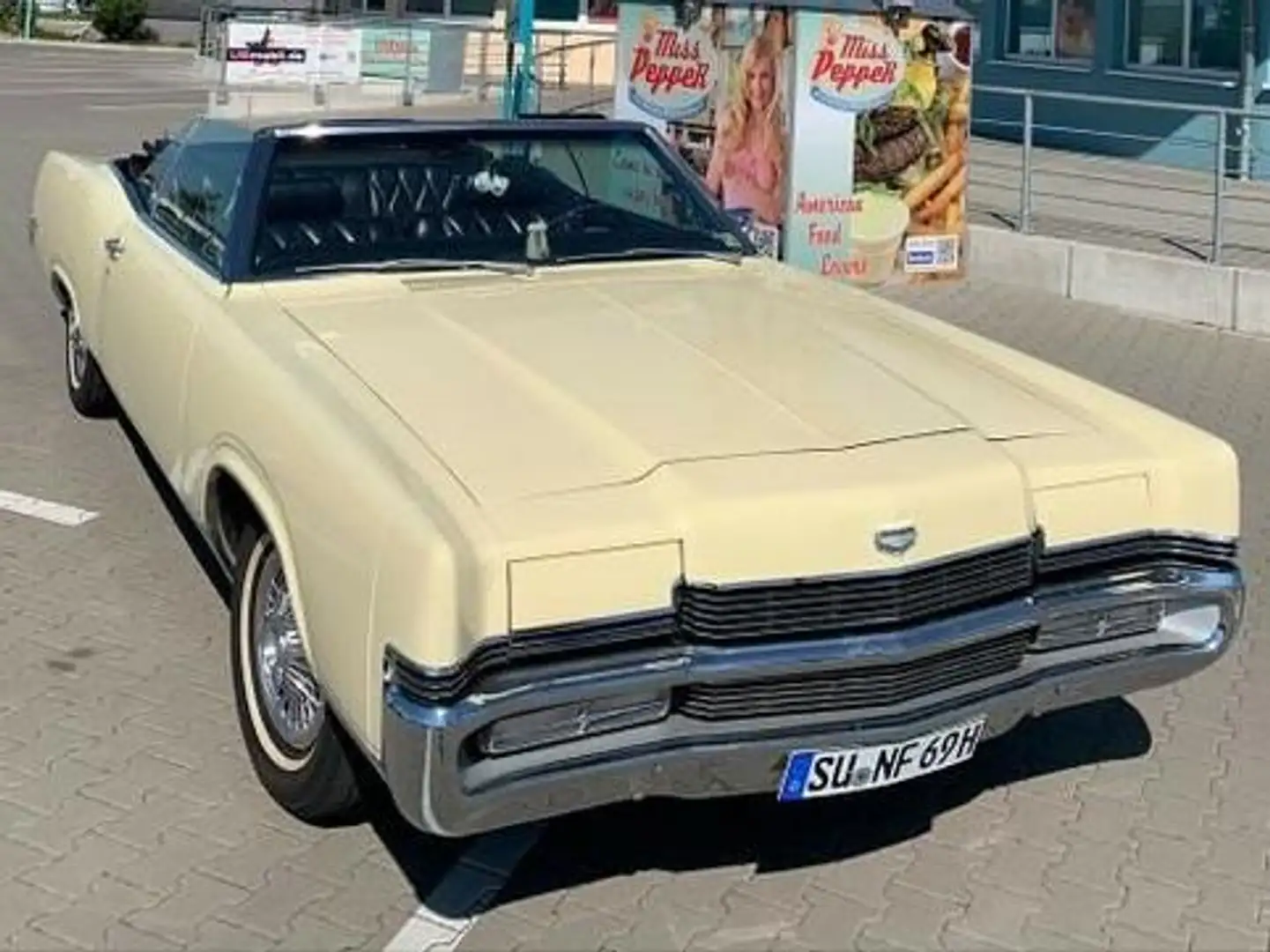 Oldtimer Mercury Marquis Gelb - 2