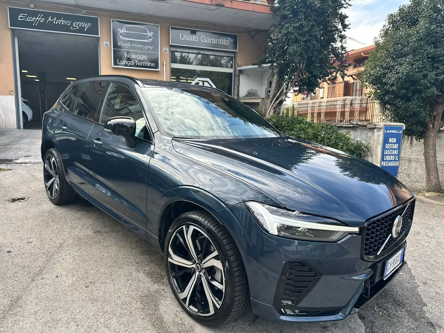 Volvo XC60 XC60 II 2022 2.0 b4 Plus Dark auto + accessori Blu/Azzurro - 1