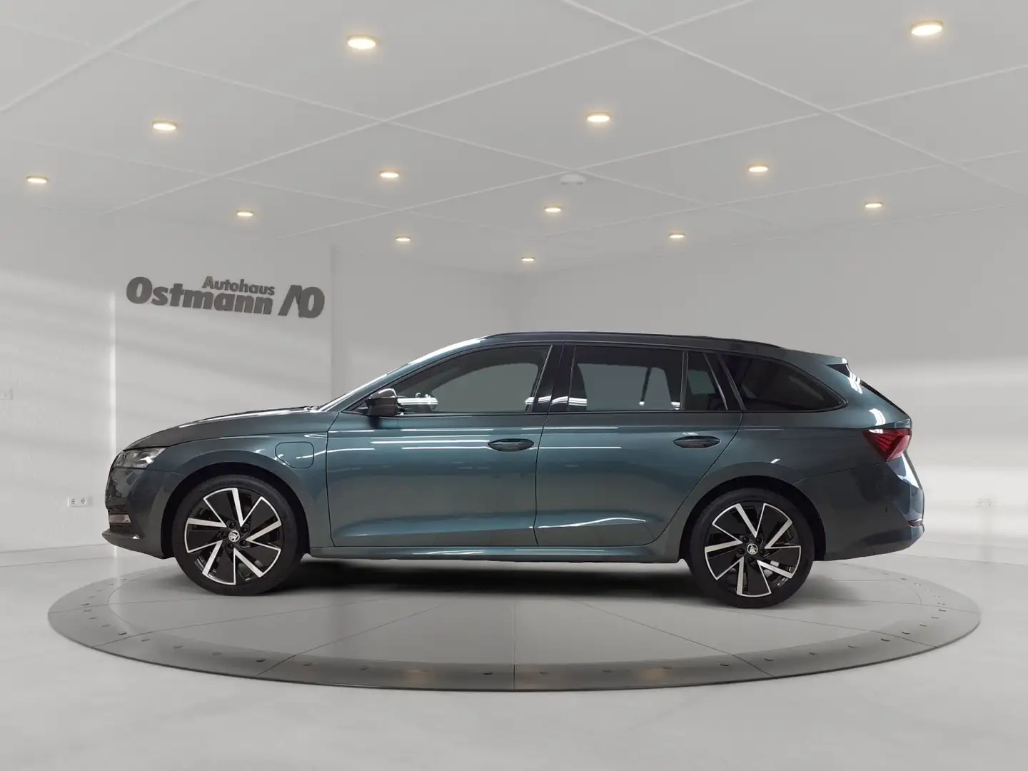 Skoda Octavia Combi 1.4TSI Style iV *LED*Sitzh*AHK* Grijs - 2