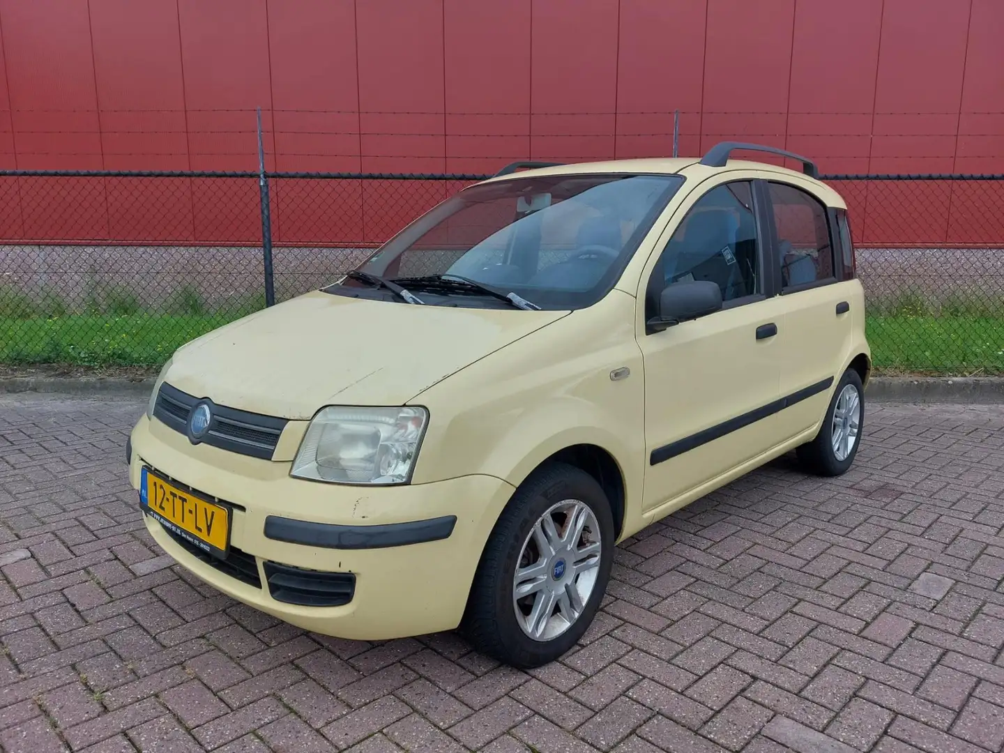 Fiat Panda 1.2 Emotion automaat Geel - 1