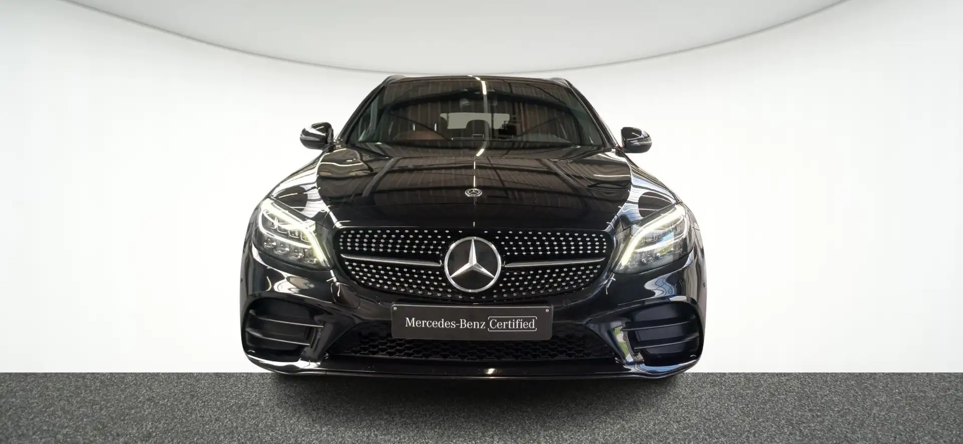 Mercedes-Benz C 180 Break AMG LINE + LEDER + NIGHTPAKKET + PTS + CAMER Zwart - 2