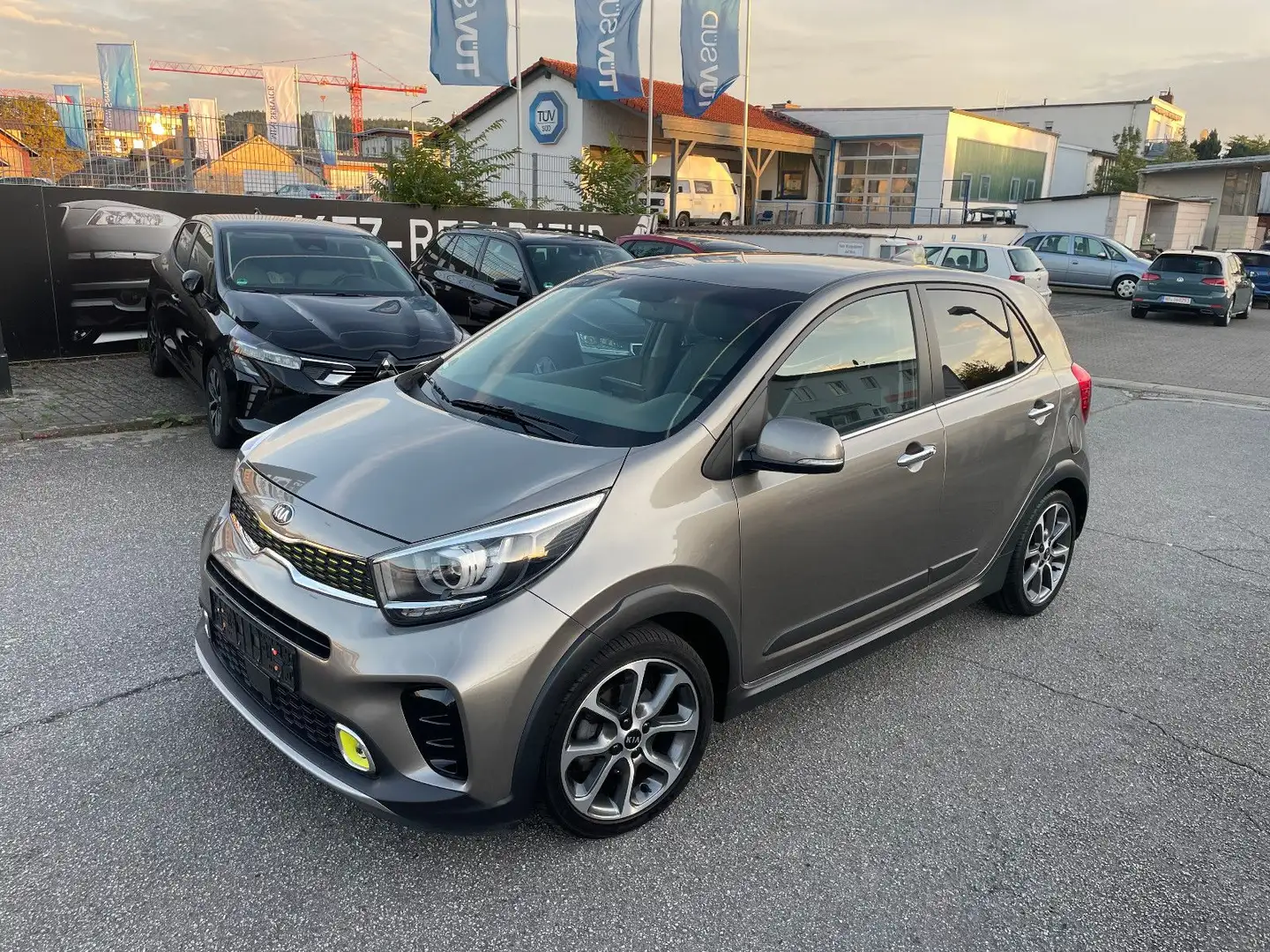 Kia Picanto X-Line Silber - 1