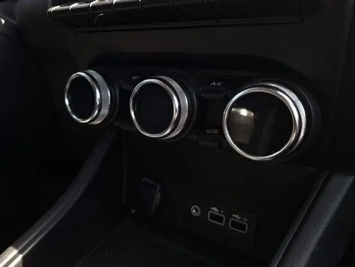 Renault Captur techno Tce 2024, foto 9