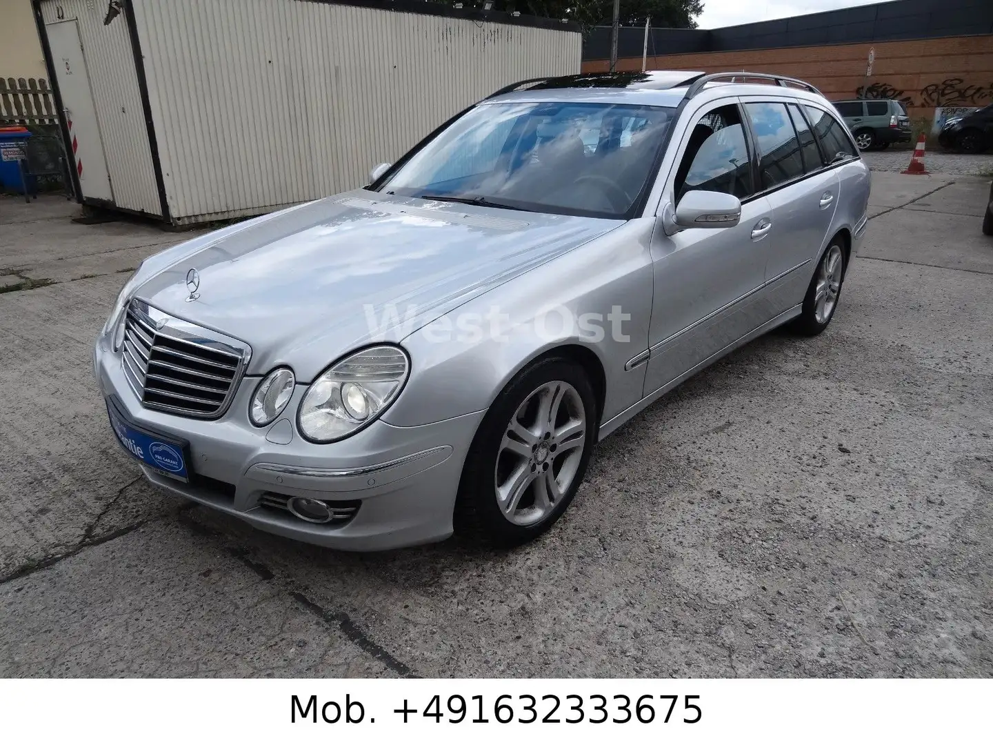 Mercedes-Benz E 220 E220 CDI T-Modell Automat Leder Navi PDC TÜV neu Plateado - 1