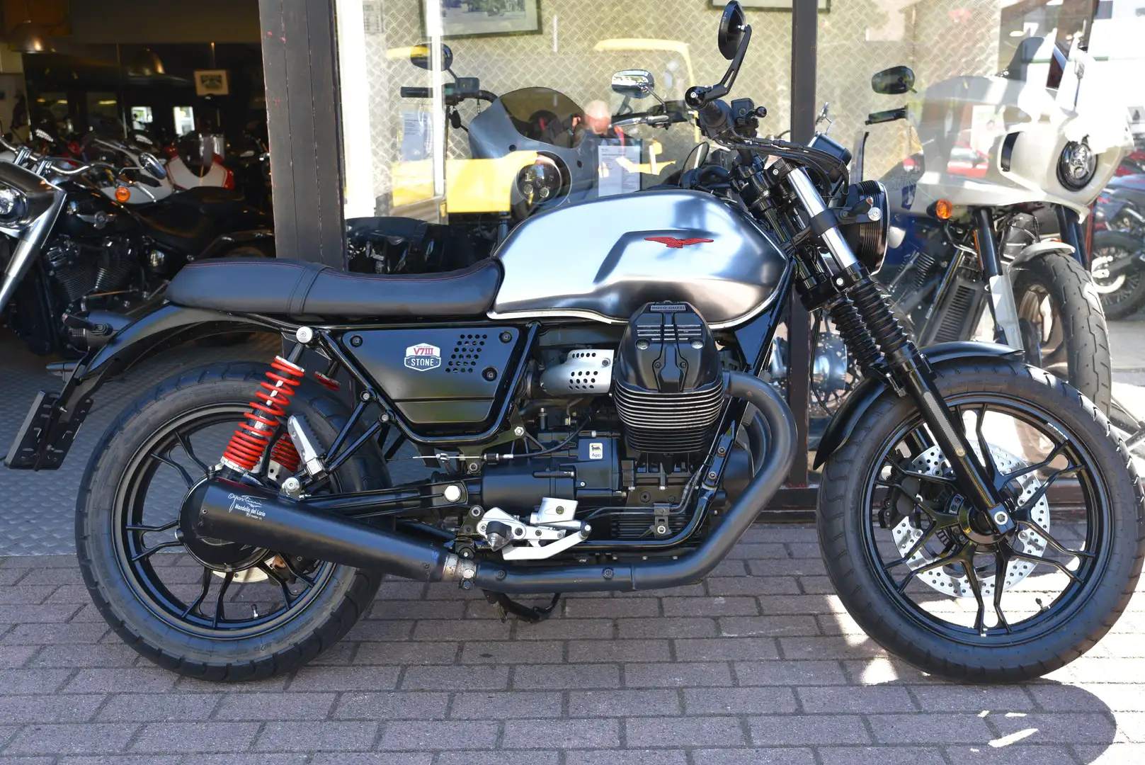 Moto Guzzi V 7 STONE S LIMITED EDITION ***MOTO VERTE*** Argent - 2