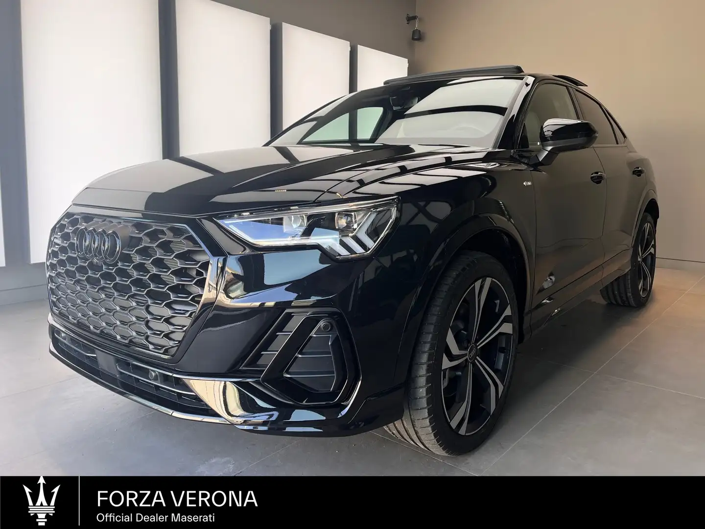 Audi Q3 SPB 2.0 TDI Quattro S Tronic Sline Schwarz - 1