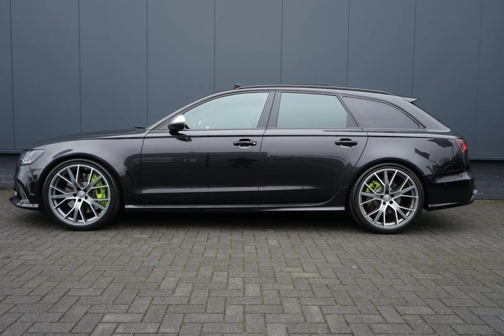 Audi RS6 4.0 TFSI Pano/B&O/Milltek/Full!! Negru - 2