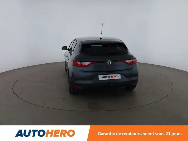 Renault Megane view 4