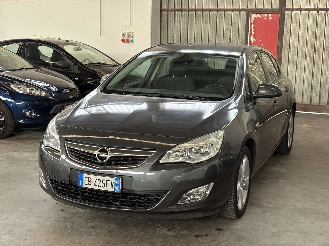 Opel Astra 5p 1.6 Cosmo 115cv