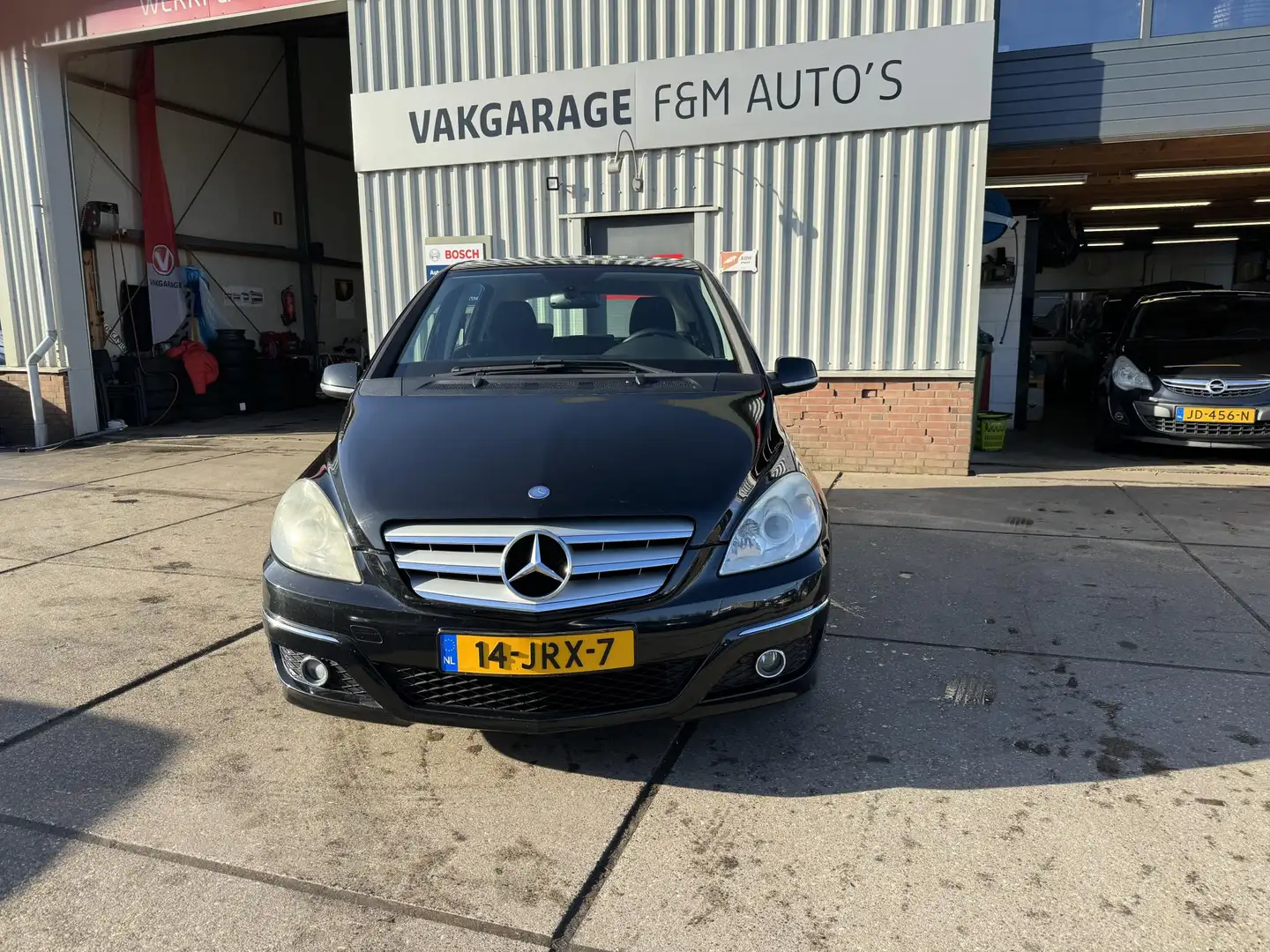 Mercedes-Benz B 170 BlueEFFICIENCY Business Class Zwart - 2