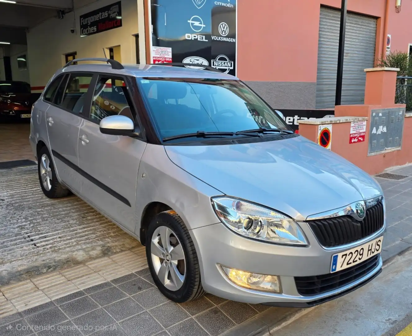 Skoda Fabia Familiar Manual de 5 Puertas Gris - 2