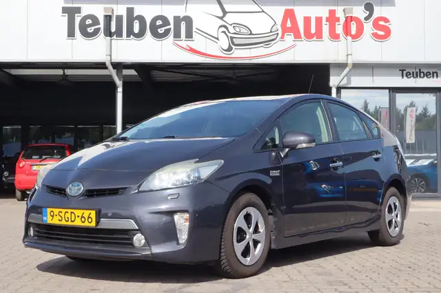 Toyota Prius 1.8 Plug-in Executive Business | 88.000KM | Camera