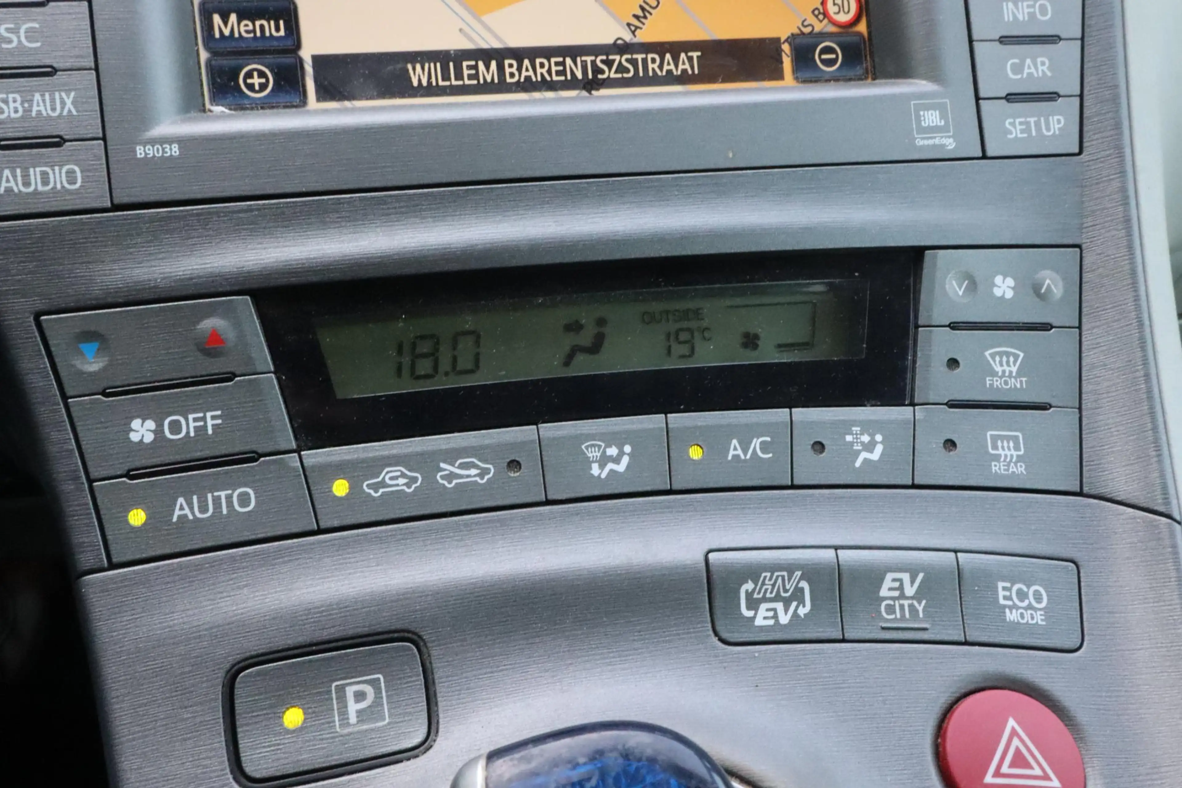 Toyota Prius 1.8 Plug-in Executive Business | 88.000KM | Camera — photo 11