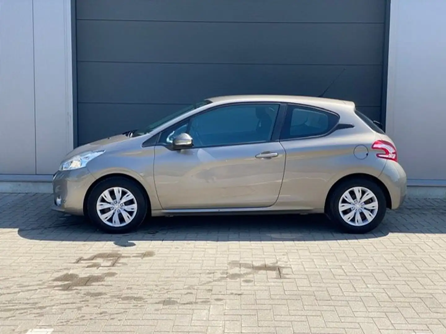 Peugeot 208 Airco/cruise controle/garantie Beige - 2