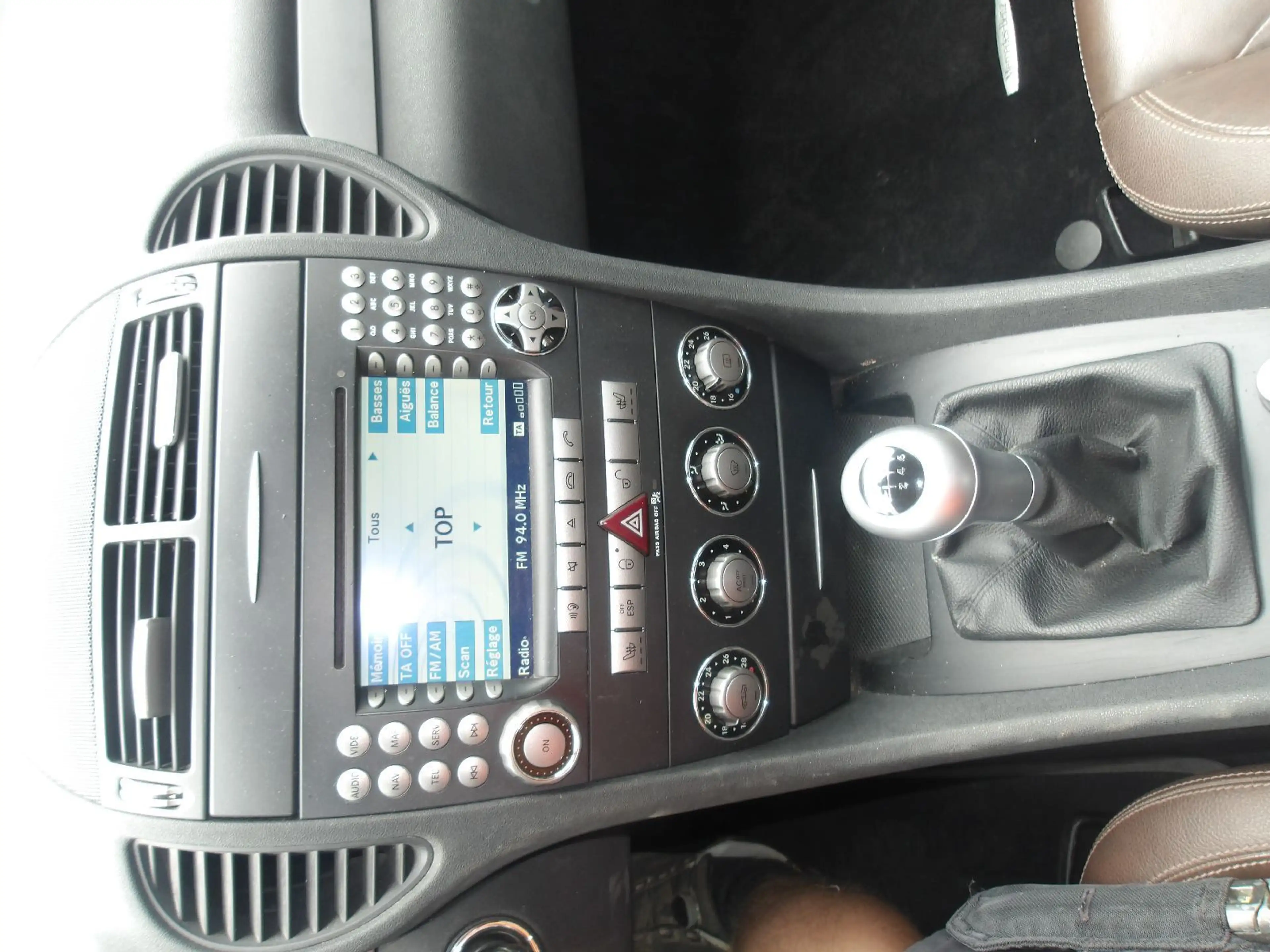 Mercedes-Benz SLK 200 — photo 15