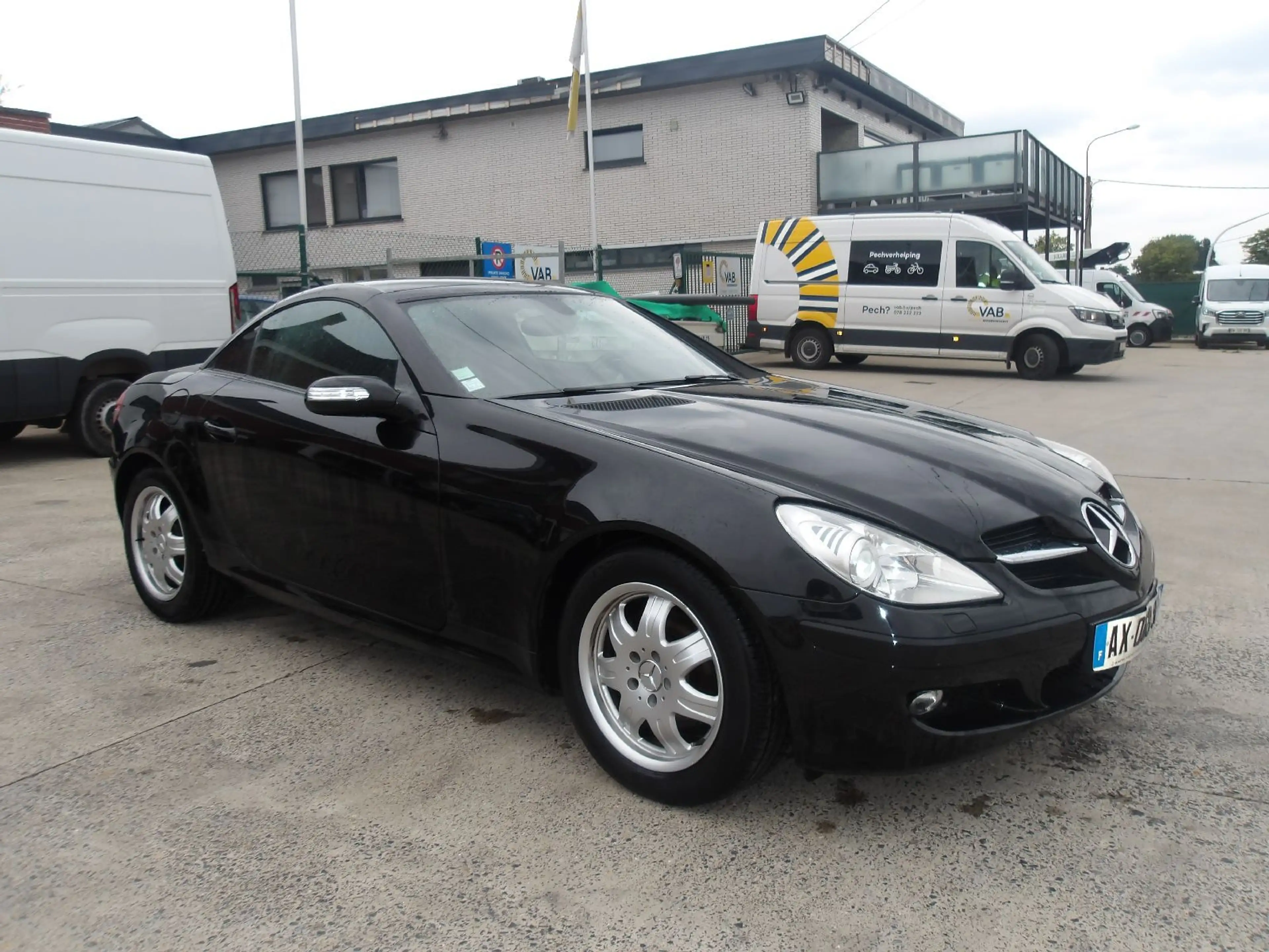 Mercedes-Benz SLK 200 — photo 4