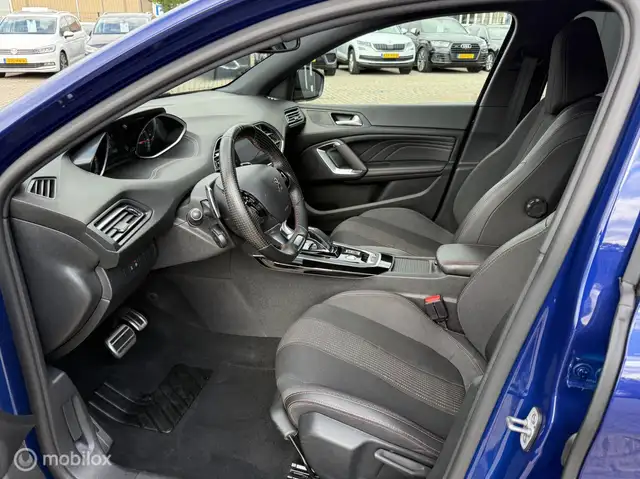 Peugeot 308 view 10