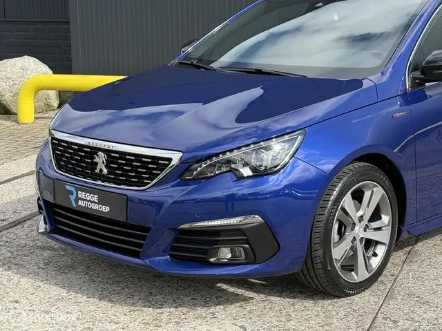 Peugeot 308 view 6