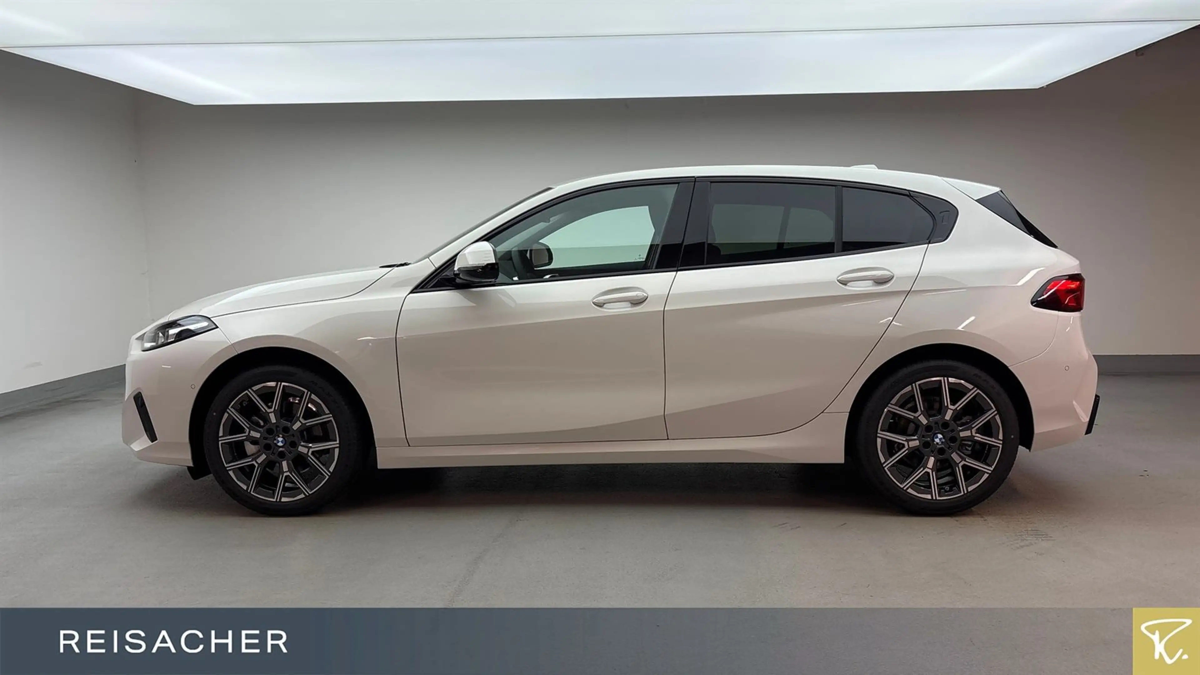 BMW 118 d Autom. Parksystem Sitzheizung Keyless Go — photo 9