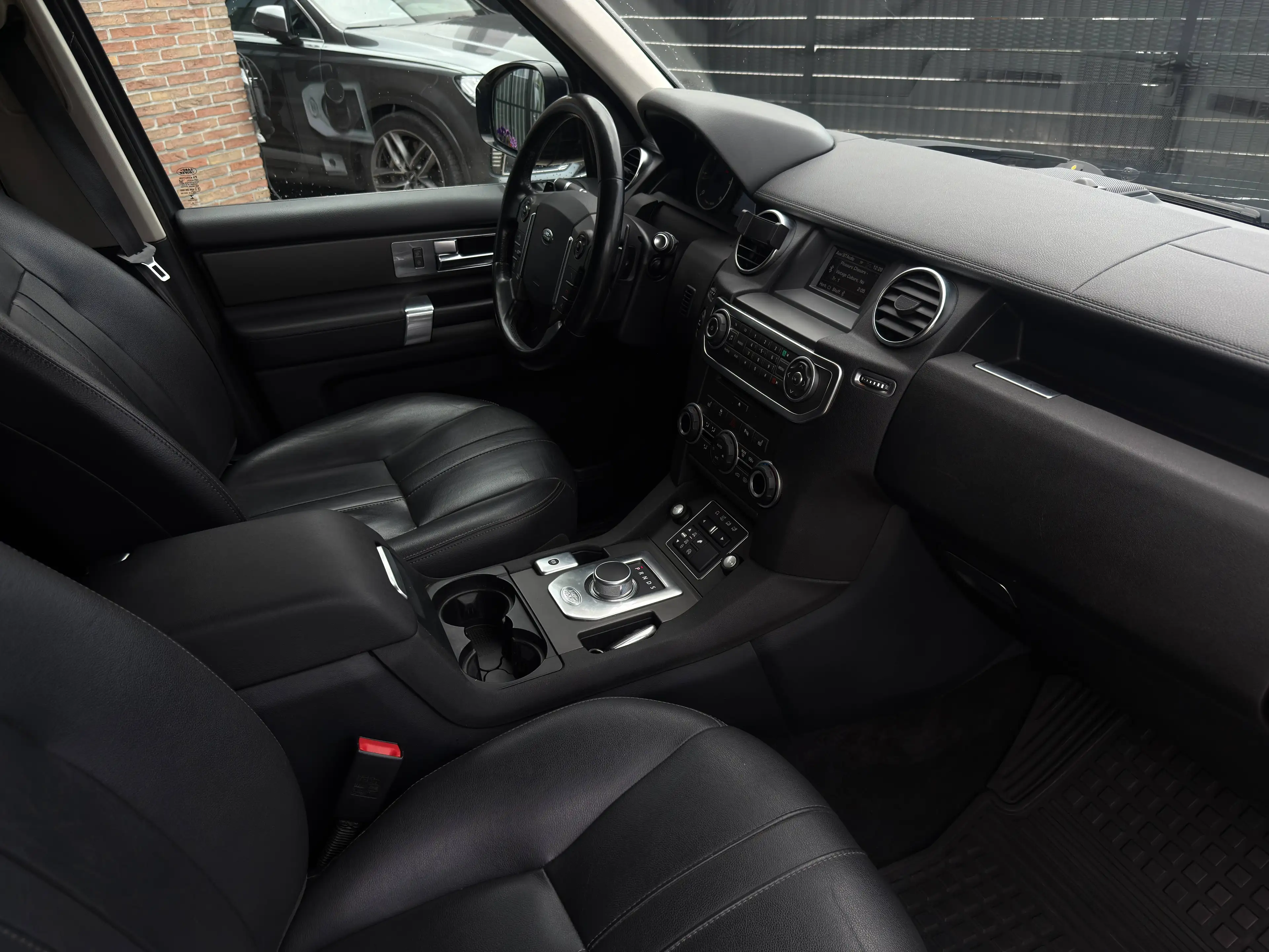 Land Rover Discovery Discovery 3.0 TdV6 / Full Service History / Lichte Vracht — photo 15
