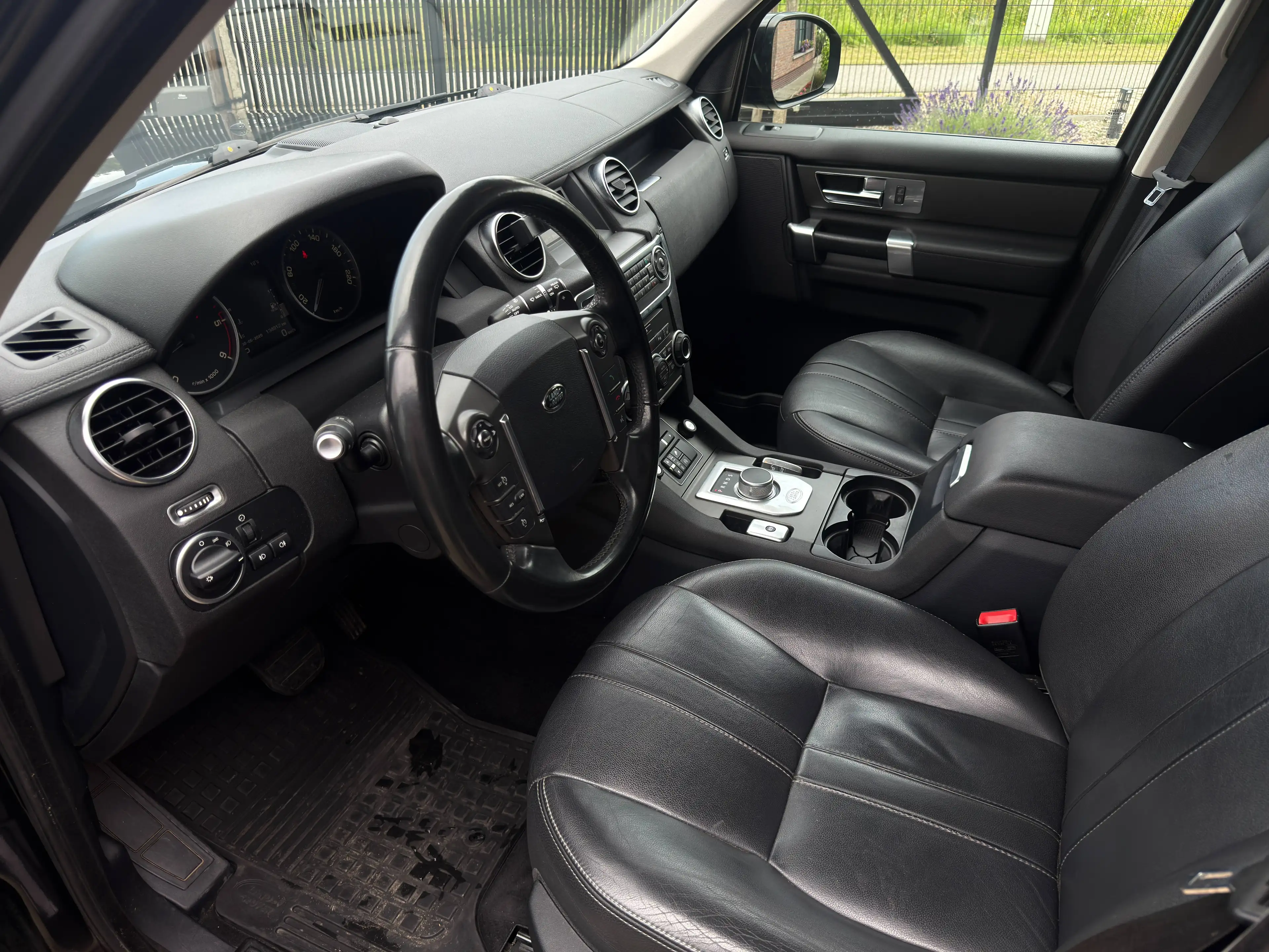 Land Rover Discovery Discovery 3.0 TdV6 / Full Service History / Lichte Vracht — photo 13
