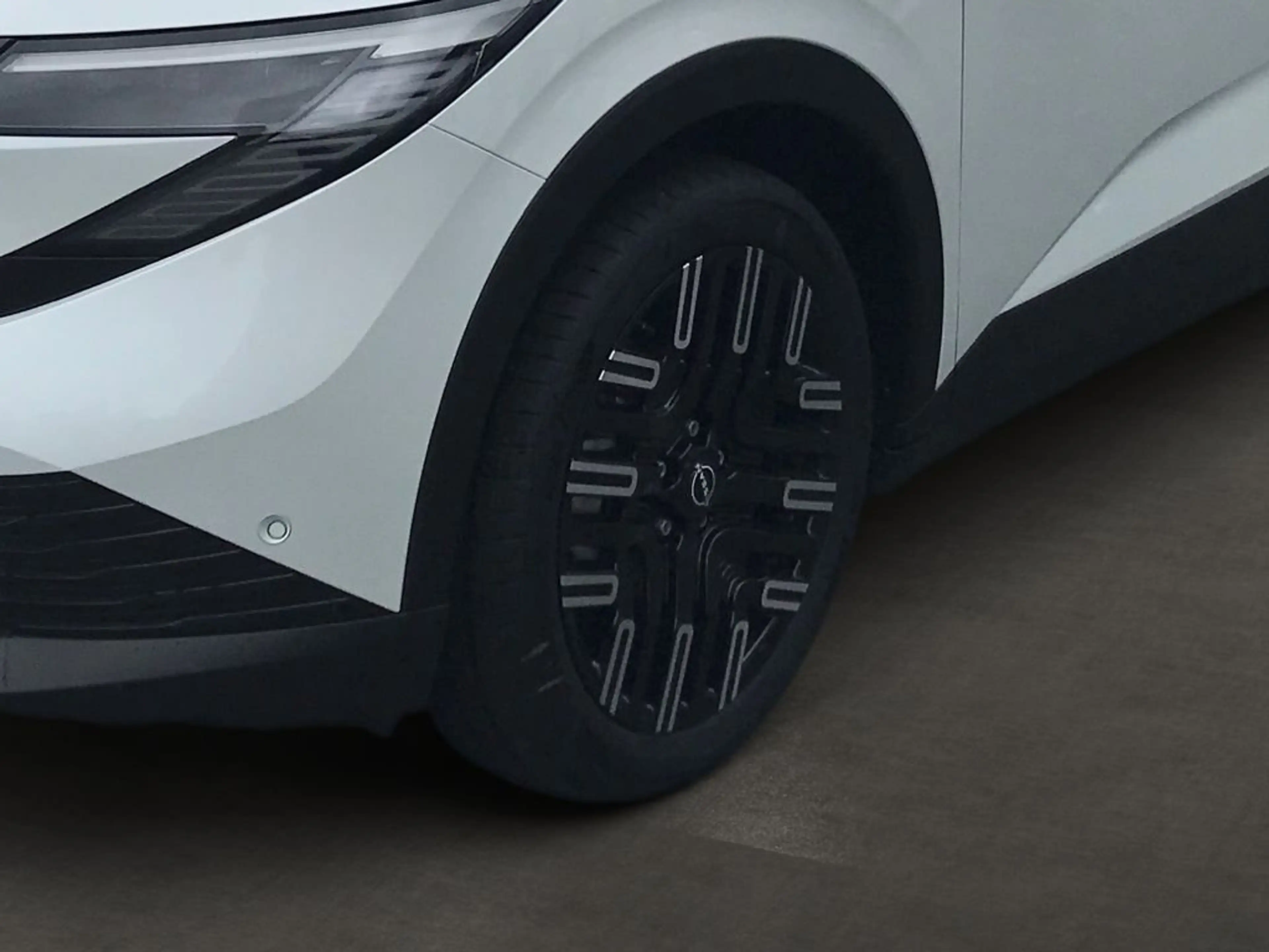 Nissan Leaf 75 kWh Evolve (ZE2) — photo 6