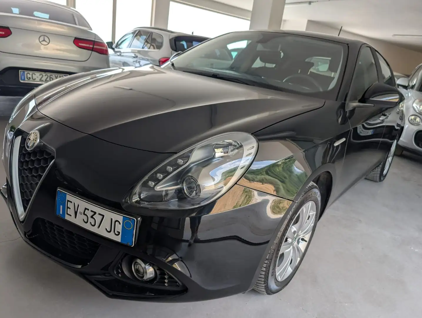 Alfa Romeo Giulietta Giulietta 1.4 t. Progression Gpl 120cv E6 Noir - 1
