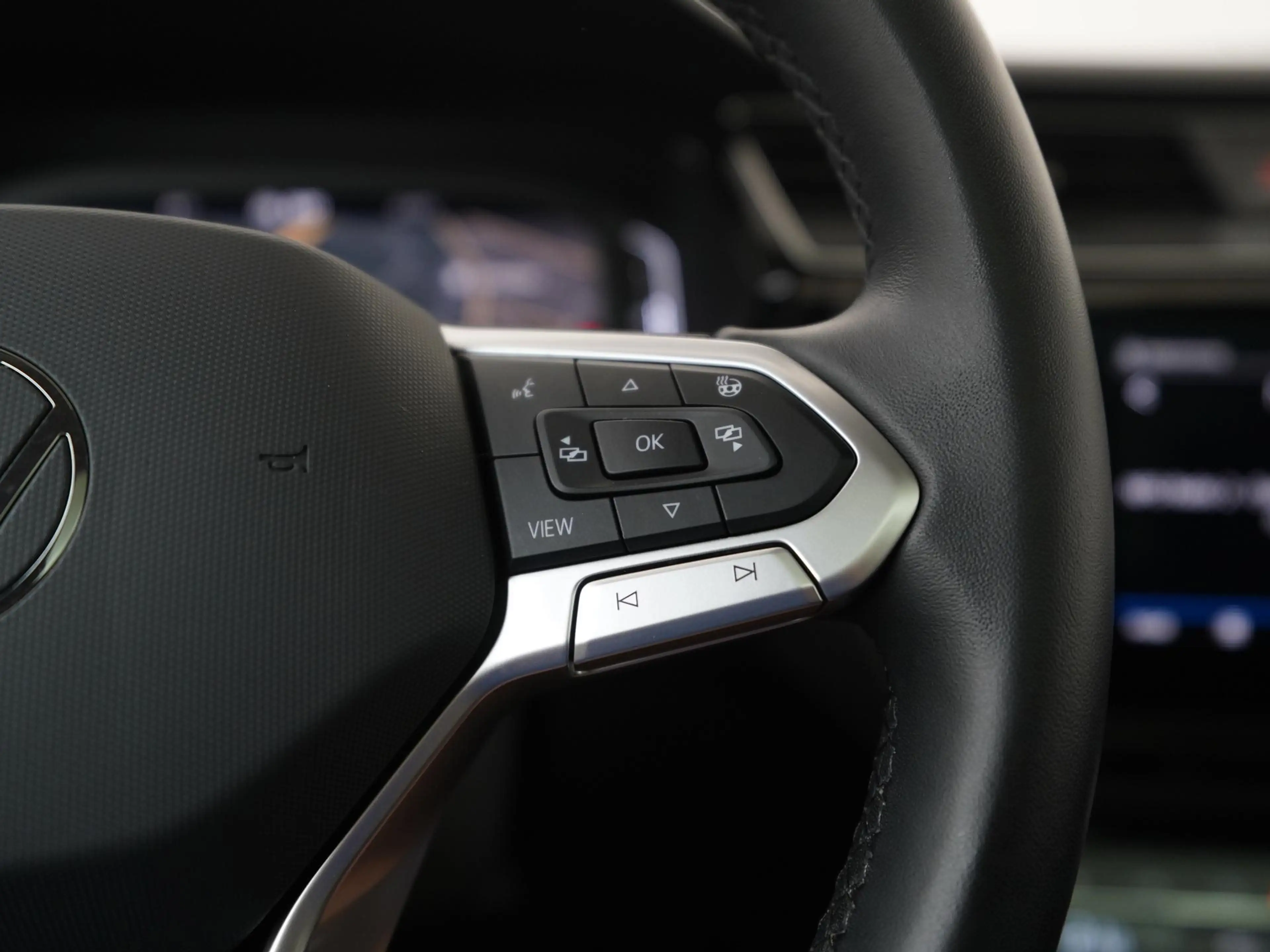 Volkswagen Touran 1.5 TSI Highline DSG | 7 Persoons | Panoramadak | — photo 9