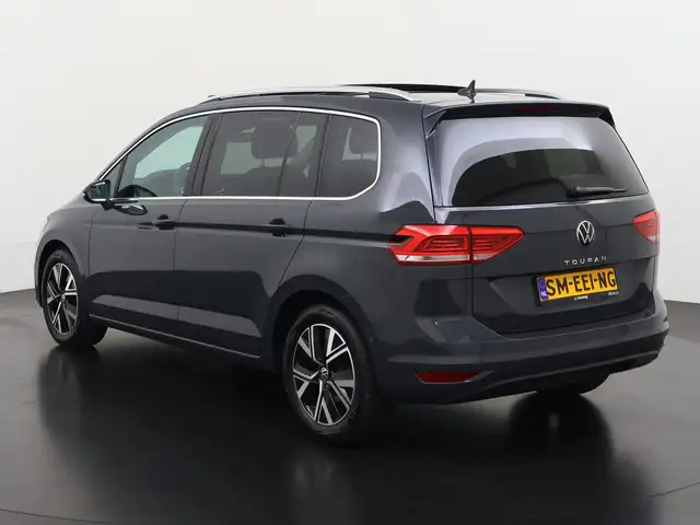 Volkswagen Touran view 6