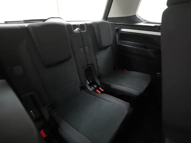 Volkswagen Touran view 26