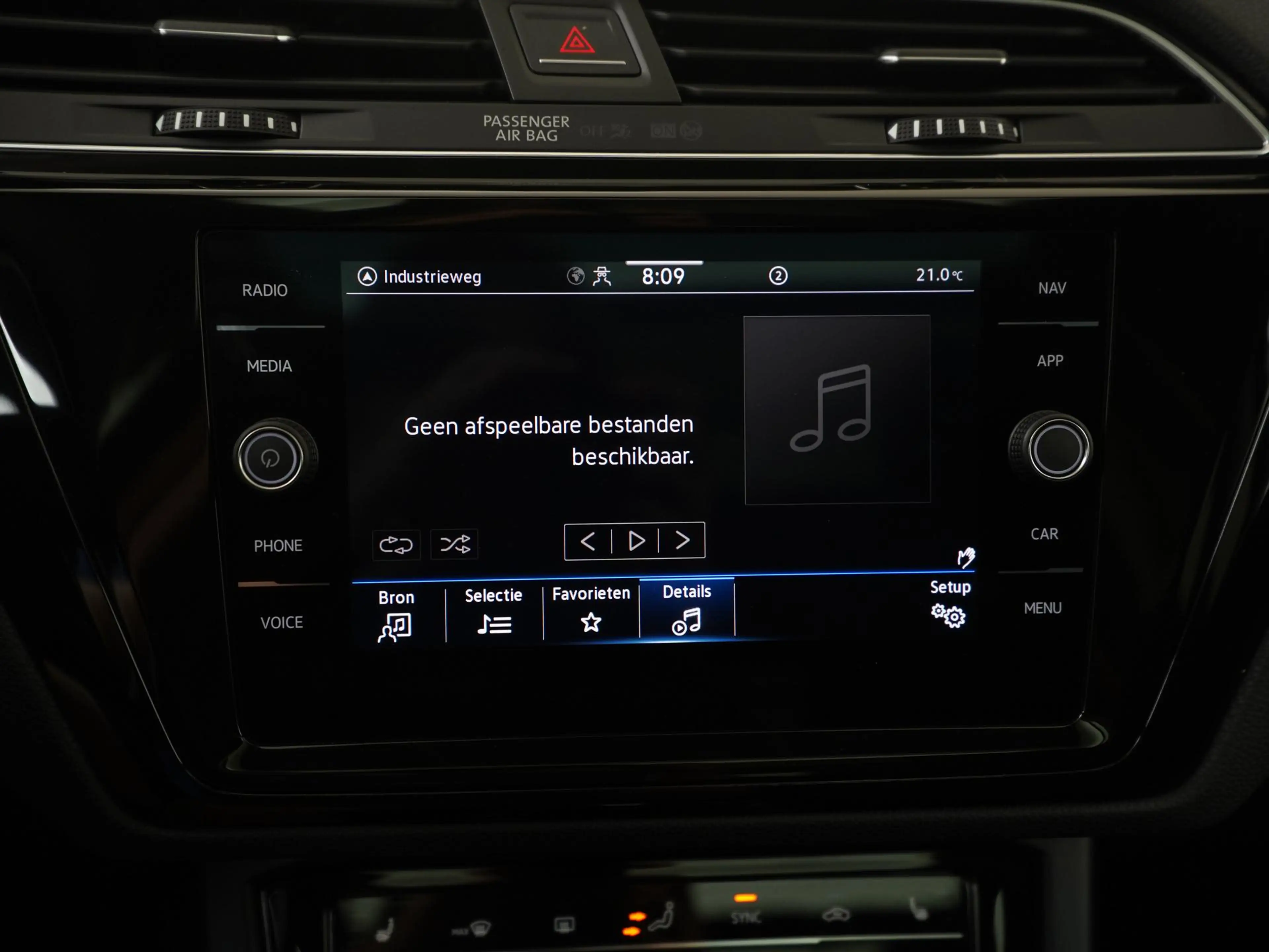 Volkswagen Touran 1.5 TSI Highline DSG | 7 Persoons | Panoramadak | — photo 15
