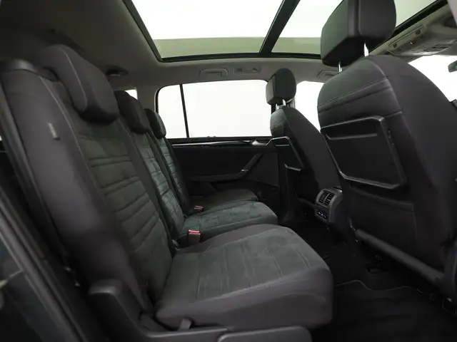 Volkswagen Touran view 27