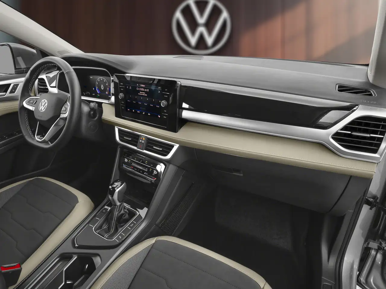 Volkswagen Taos снимка Volkswagen Taos
